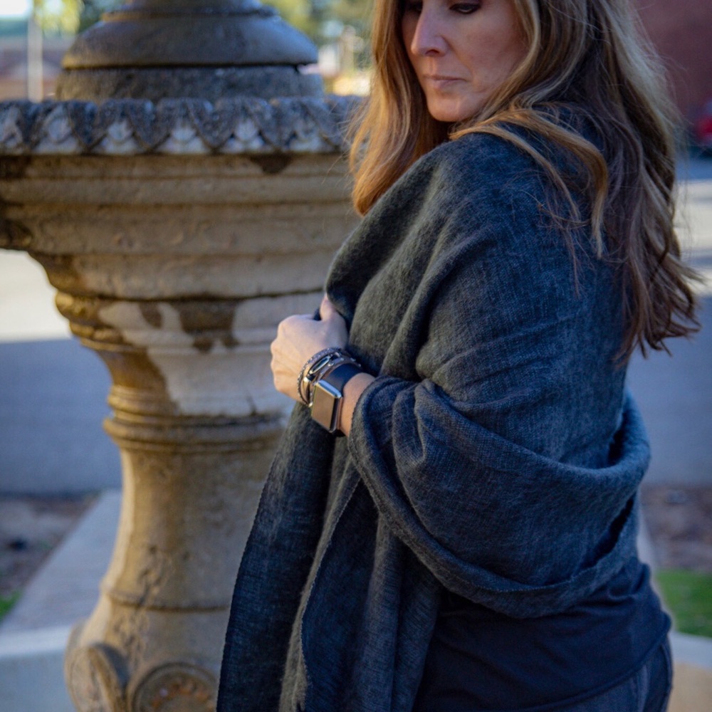 Charcoal Pashmina Boho Wool Sourced/Made in Nepal - Picture 4 of 7